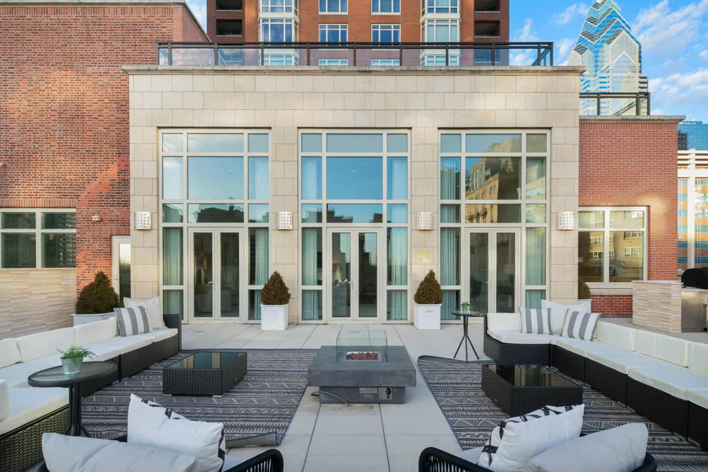 Real Estate Photograph of a Luxury Penthouse on Walnut Street in Philadelphia, PA
